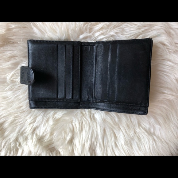 Chanel Caviar Wallet - Picture 5 of 6